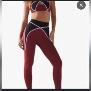 SAVAGE x Fenty leggings small NWT